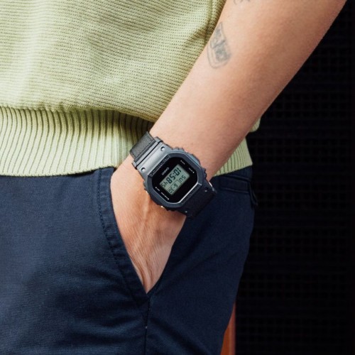 Zegarek CASIO G-SHOCK DW-5600BCE-1ER